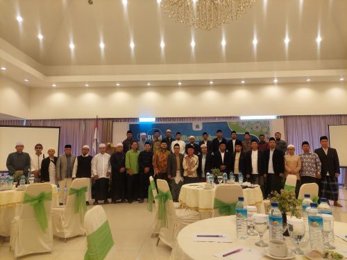 Jaringan Ulama Muda (JARUM) Nusa Tenggara Barat menyatakan dukungannya kepada Calon Walikota dan Wakil Walikota Mataram, Lalu Aria Dharma - Weis Alqurnain (AQUR) pada Pilkada Kota Mataram 2024. (Iba/Ist)