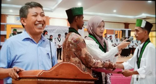 Penjabat sementara (PJs) Wali Kota Mataram Tri Budiprayitno menyaksikan pelantikan Ketua Umum dan pengurus HMI Cabang Mataram, Sabtu 26 Oktober 2024. (Iba)