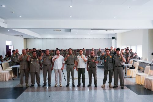 Satuan Polisi Pamong Praja (Satpol PP) Provinsi NTB menggelar Bimbingan Teknis (Bimtek) pengembangan diri bertempat di Aula BPSDM Provinsi NTB, Selasa 22 Oktober 2024. (Iba)