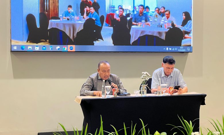 Rapat Konsolidasi Asosiasi Petambak Udang Indonesia (Shrimp Club Indonesia) yang dipimpin langsung Sekretaris Daerah (Sekda) Provinsi Nusa Tenggara Barat (NTB) Lalu Gita Ariadi dan Ketua SCI NTB Suryadi, di Mataram (11/1/2025).