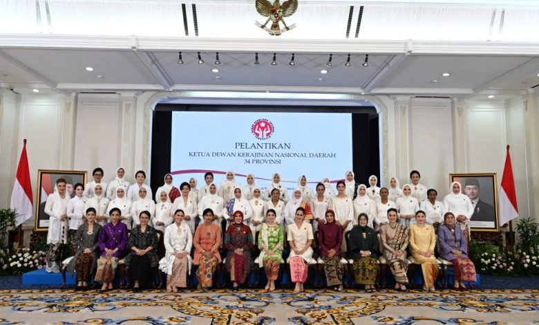 Isteri Gubernur NTB, Ibu Sinta Agatha Soedjoko resmi dilantik menjadi Ketua Dewan Kerajinan Nasional Daerah (Dekranasda) NTB periode 2025-2030 di Istana Wakil Presiden pada Senin 4 Maret 2025.(Adv)