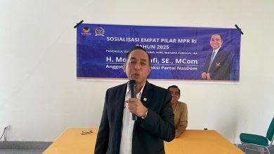 Anggota DPR RI Fraksi Partai Nasdem Mori Hanafi saat menggelar sosialisasi 4 pilar kebangsaan di Kota Bima, Sabtu 17 Mei 2025. (Iam)