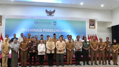 Wakil Gubernur NTB Indah Dhamayanti Putri bersama sejumlah kepala Dinas dalam Diseminasi Laporan Perekonomian NTB Triwulan I 2025 di Gedung Serbaguna Bank Indonesia, Senin 19 Mei 2025. (Iam)