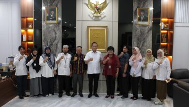 Gubernur NTB Lalu Muhamad Iqbal bersama Direktur Diseminasi dan Pemanfaatan Hasil Riset BRIN, Dr. Sri Nuryanti, Kepala Brida NTB I Gede Putu Aryadi. (Iba)