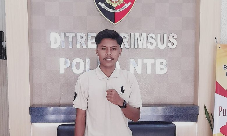 Endri, aktivis mahasiswa yang berasal dari desa taloko. (Fen/Ist)