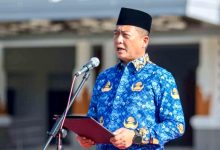 Gubernur NTB, Lalu Muhamad Iqbal saat menjadi pemimpin Upacara Hari Kesadaran Nasional di Lapangan Bumi Gora, Kantor Gubernur NTB. (Fen/Ist)