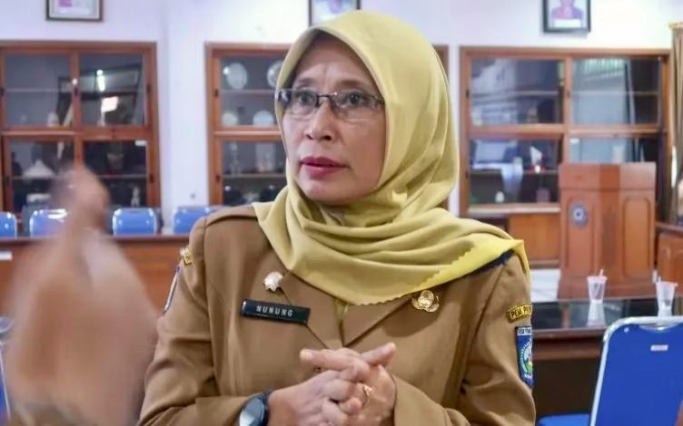 Kepala Dinas Sosial, Nunung Triningsih. (Fen/Ist)