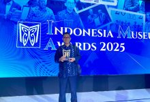 Kepala Museum NTB, usai menerima penghargaan Museum Inspiratif 2025 dalam ajang Indonesia Museum Awards (IMA) yang diselenggarakan oleh Komunitas Jelajah di Kuningan, Jakarta Selatan, Minggu (23/11/25). (Fen/Ist)