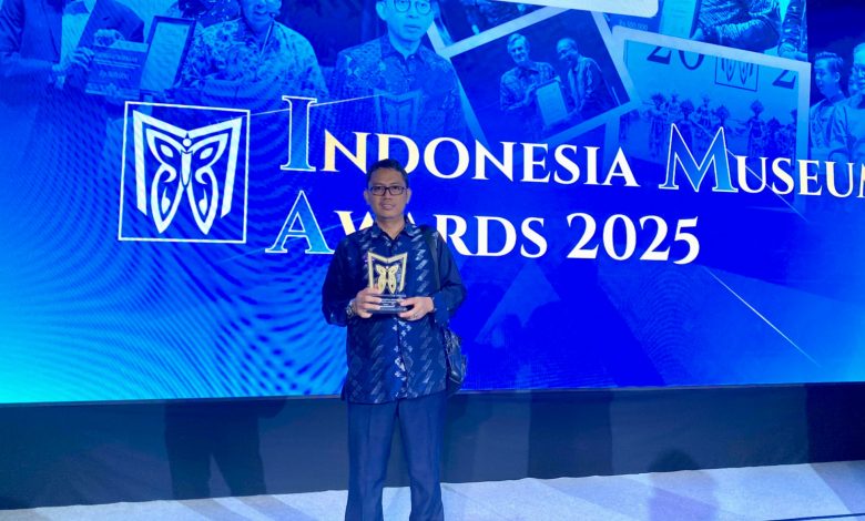 Kepala Museum NTB, usai menerima penghargaan Museum Inspiratif 2025 dalam ajang Indonesia Museum Awards (IMA) yang diselenggarakan oleh Komunitas Jelajah di Kuningan, Jakarta Selatan, Minggu (23/11/25). (Fen/Ist)