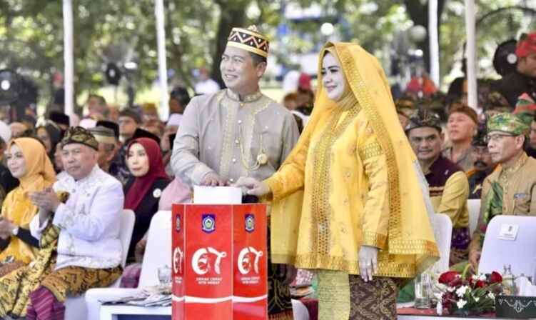 Gubernur & Wakil Gubernur NTB, saat memperingati HUT NTB ke 67. (Fen/Ist)