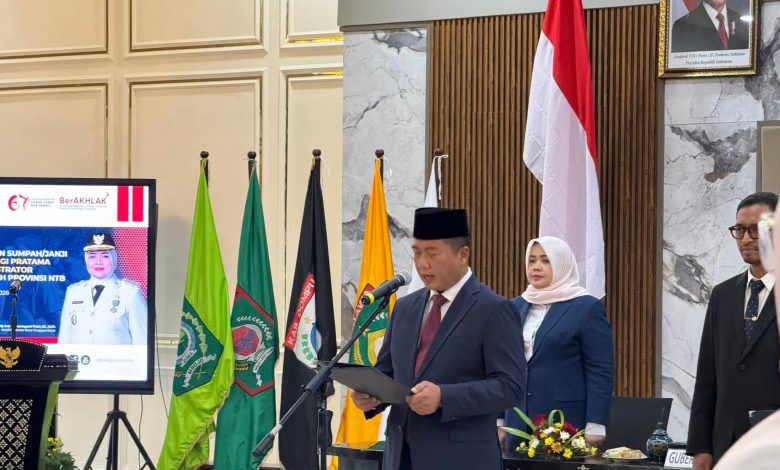 Gubernur NTB Dr. H. Lalu Muhamad Iqbal melantik Pejabat Pimpinan Tinggi Pratama dan Pejabat Administrator di lingkup Pemprov NTB (9/1/2025).